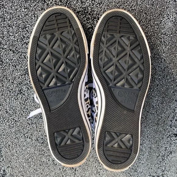 Converse Chuck Taylor Unisex Leopard Print High Top Sneakers- Women’s 6 - Picture 9 of 11